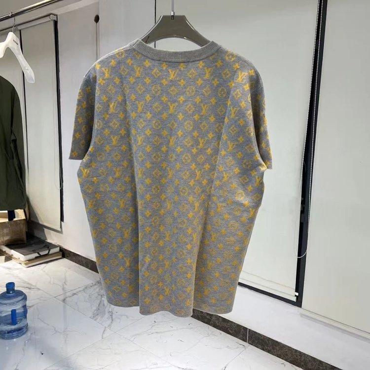 Louis Vuitton short sleeved T-shirt unisex knit top with half sleeves | Loongbuymall