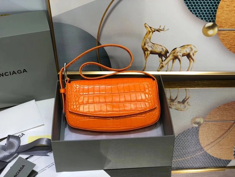 Balenciaga Crocodile Pattern Head Layer Calfskin Single Shoulder Handheld Undera