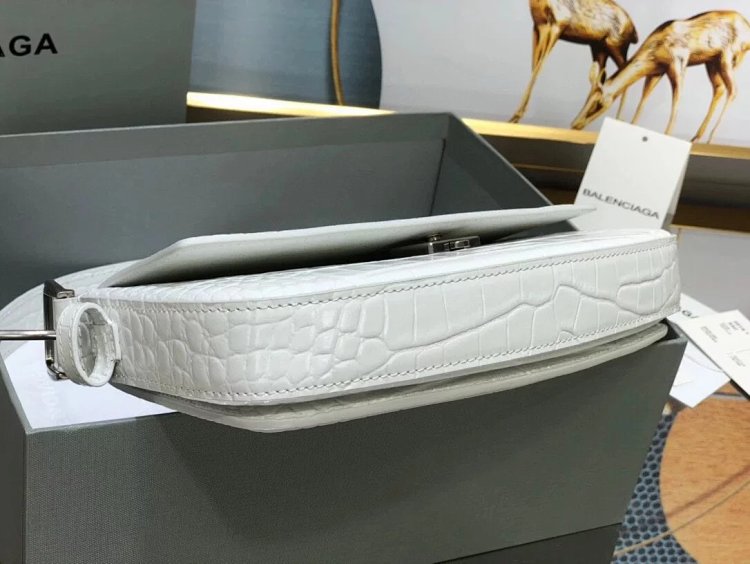 Balenciaga Crocodile Pattern Head Layer Calfskin Single Shoulder Handheld Underarm Bag Women's Bag |