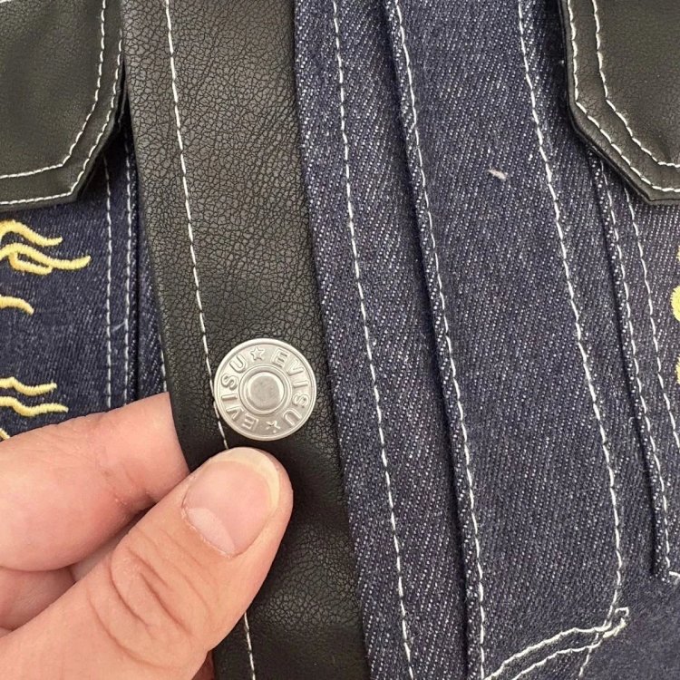EVISU Heavy Industry Embroidered Cowboy Coat | Loongbuymall