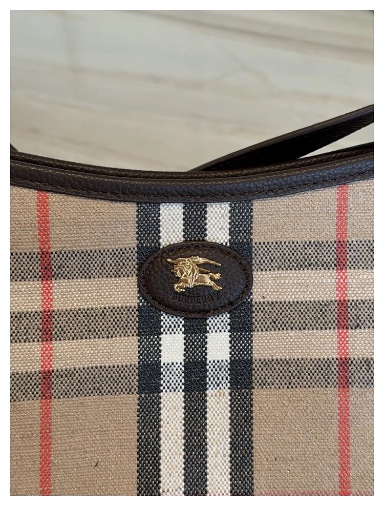 Burberry  Classic British plaid crossbody bag | Loongbuymall