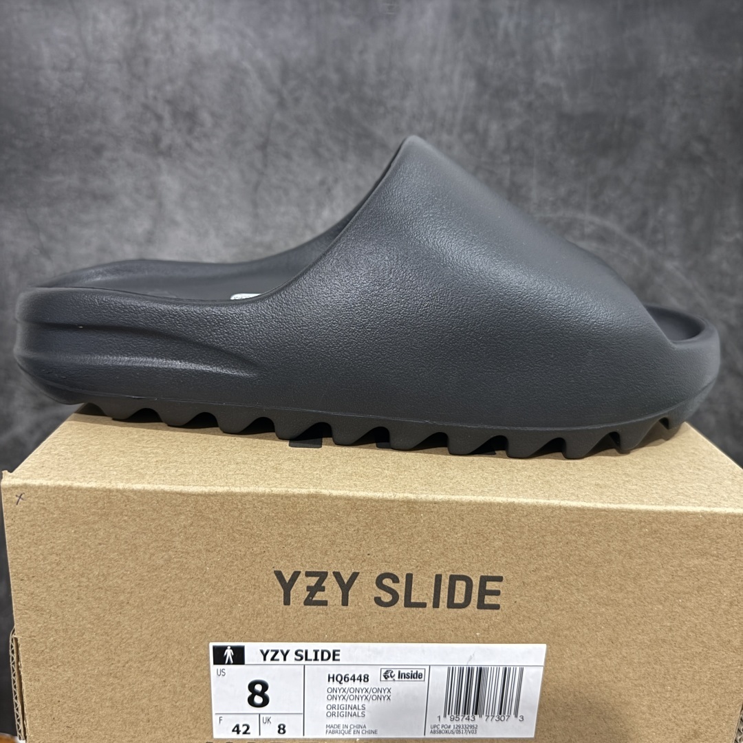 Adidas slippers T538026