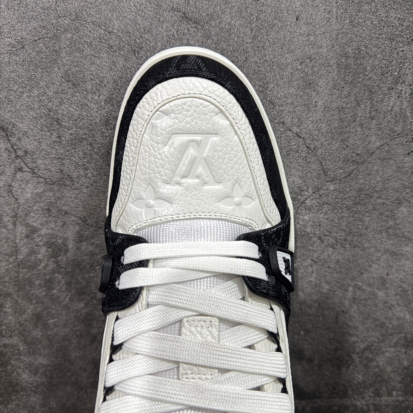 Louis Vuitton  Trainer Sneaker T538004 | Loongbuymall