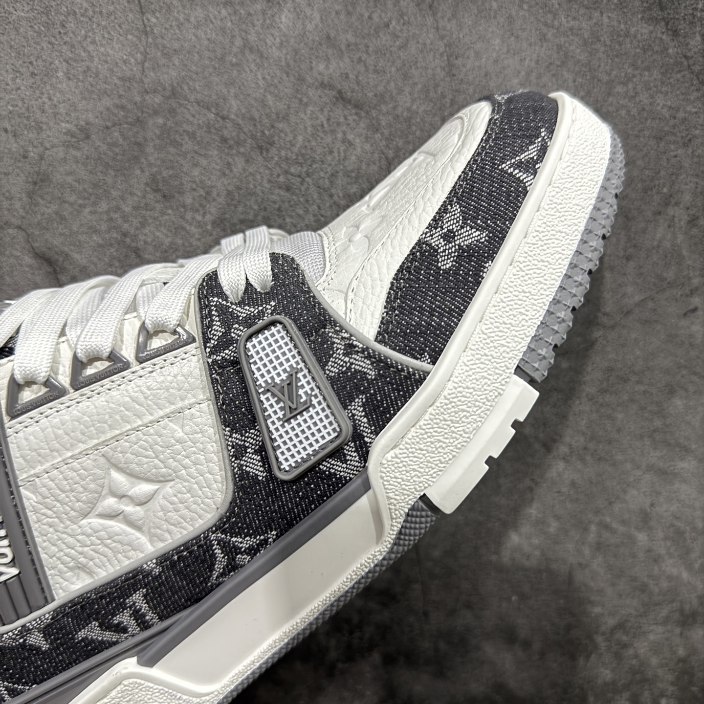 Louis Vuitton  Trainer Sneaker T538003 | Loongbuymall