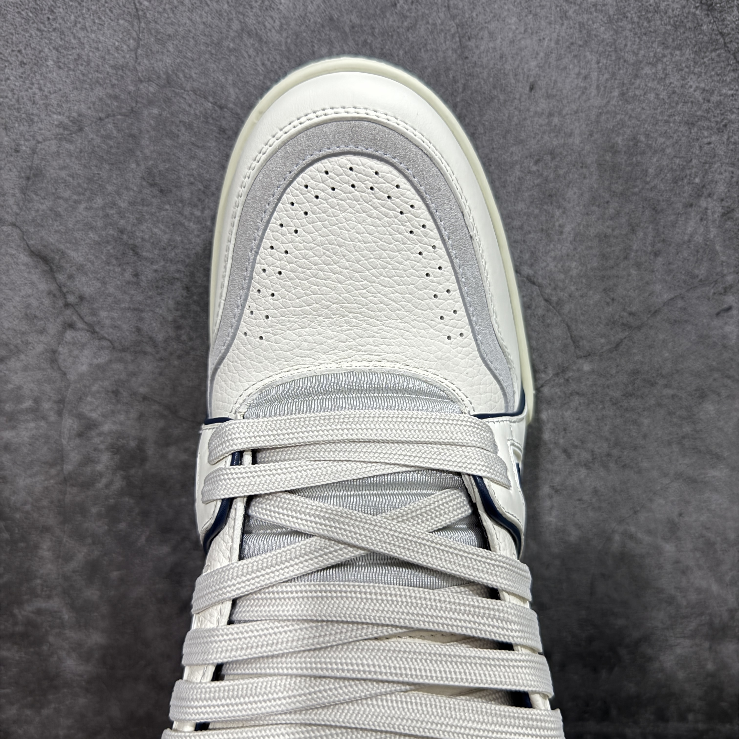 Louis Vuitton  Trainer Sneaker T538006 | Loongbuymall