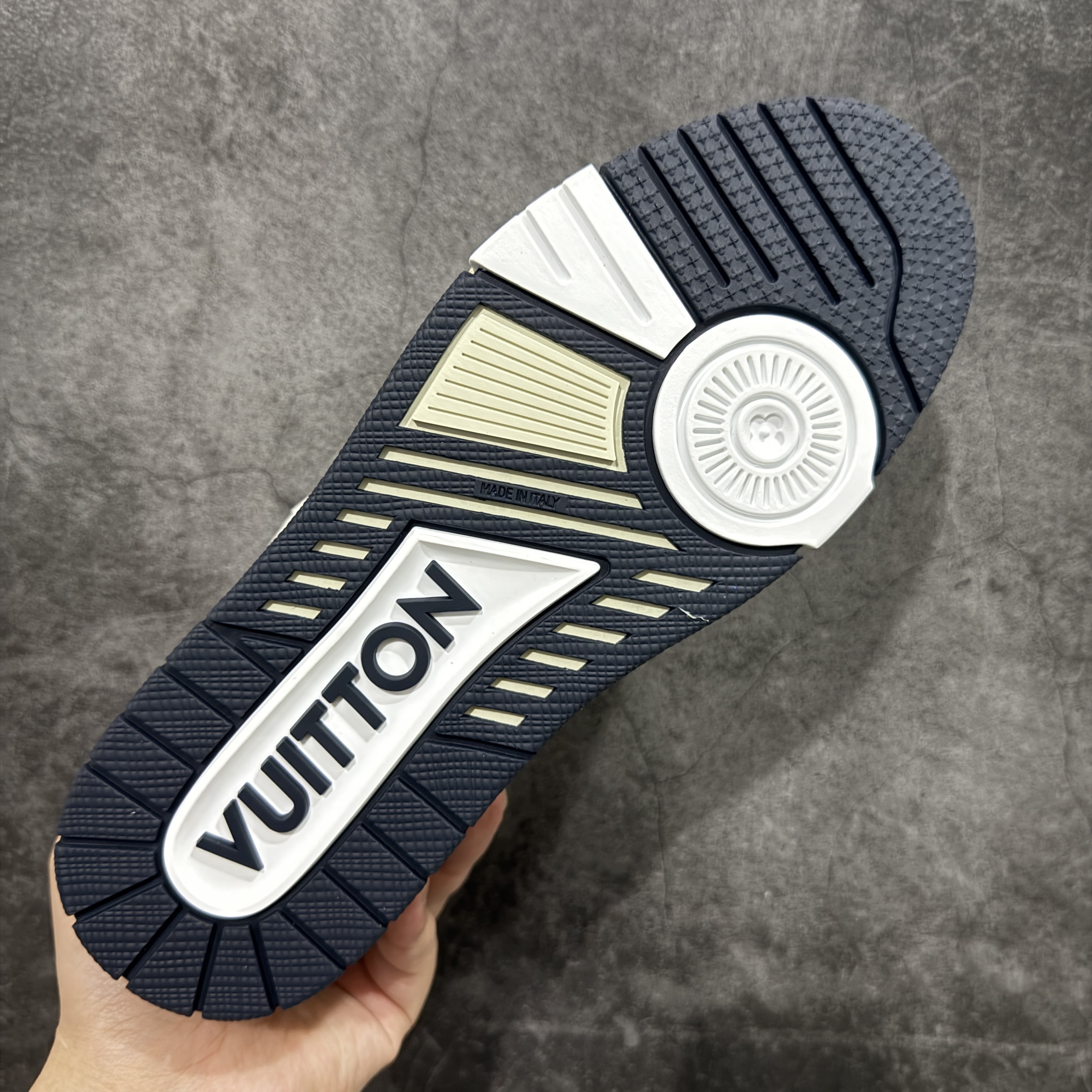 Louis Vuitton  Trainer Sneaker T538006 | Loongbuymall