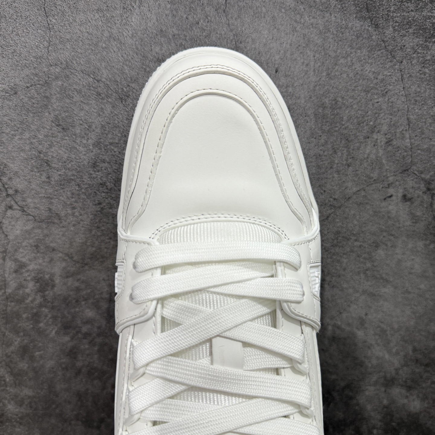 Louis Vuitton Trainer Sneaker T538008 | Loongbuymall