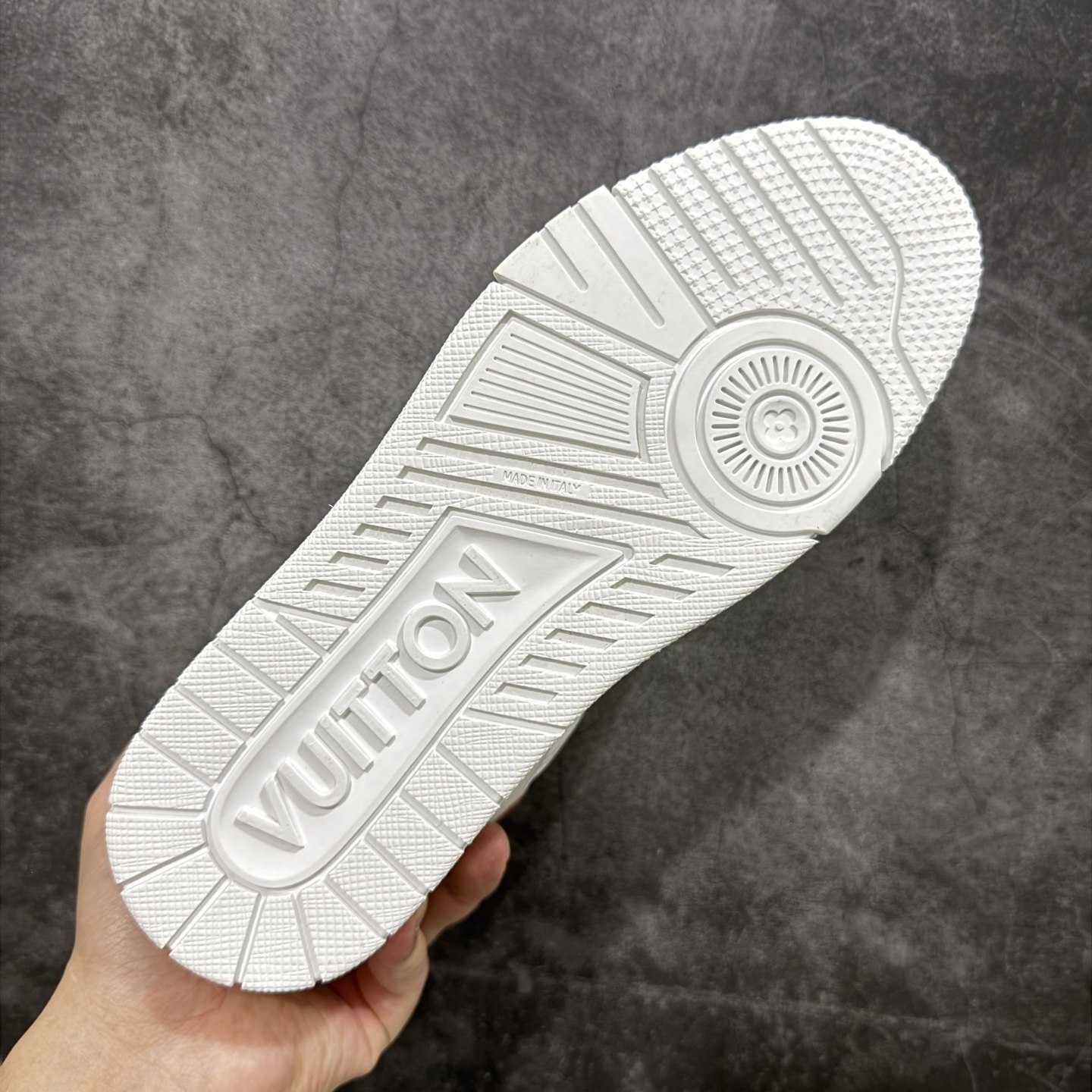 Louis Vuitton Trainer Sneaker T538008 | Loongbuymall