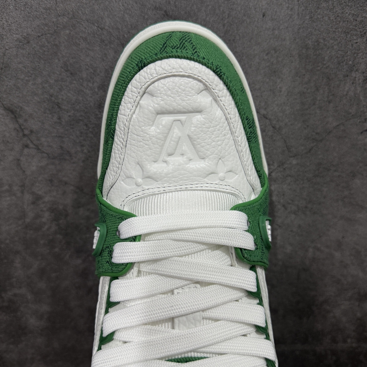 Louis Vuitton Trainer Sneaker T538009 | Loongbuymall