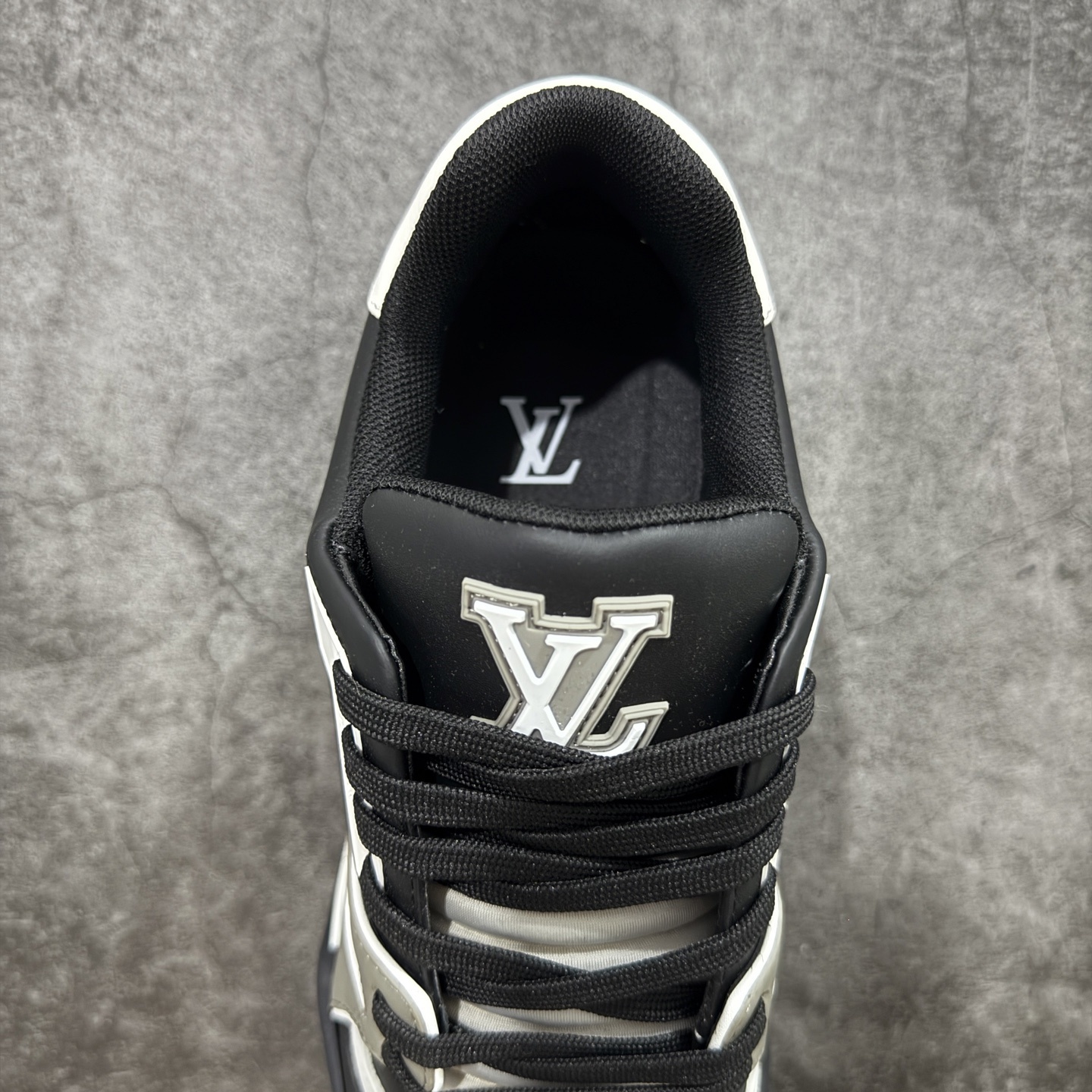 Louis Vuitton Trainer Sneaker T538010 | Loongbuymall
