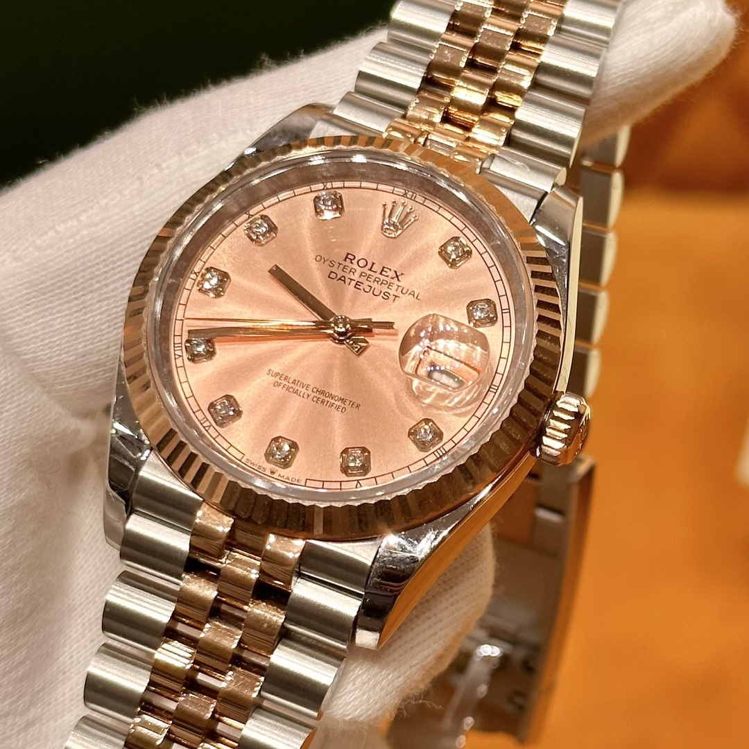 Rolex watch m126221-001