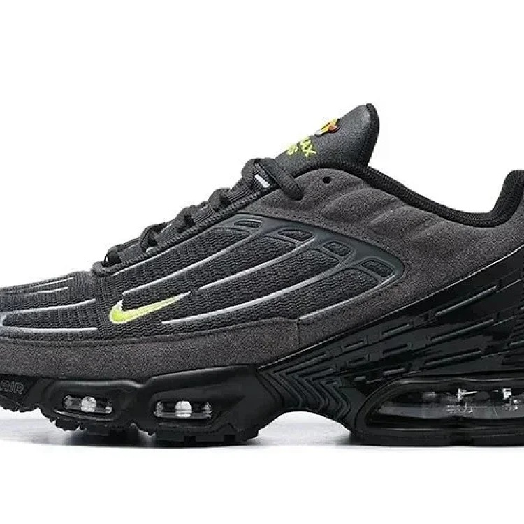 Max Plus 3 Casual Sneakers