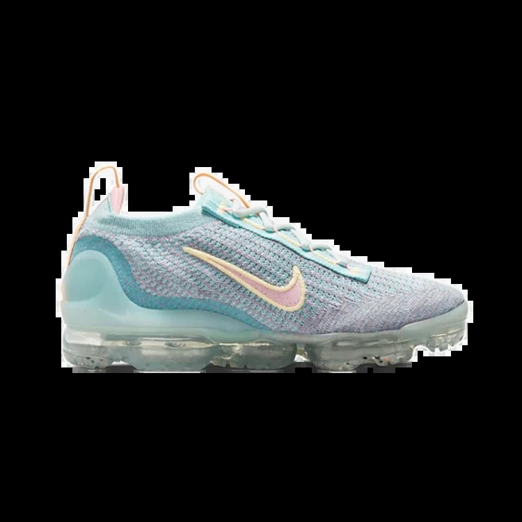 2021 FlyknitCasual sneakers