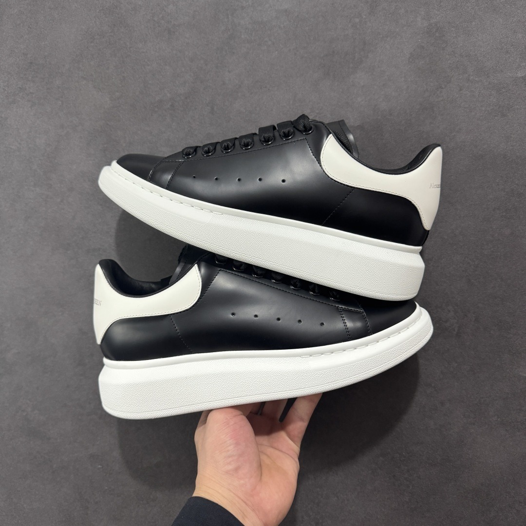 Alexander McQueen Sneaker SH528139