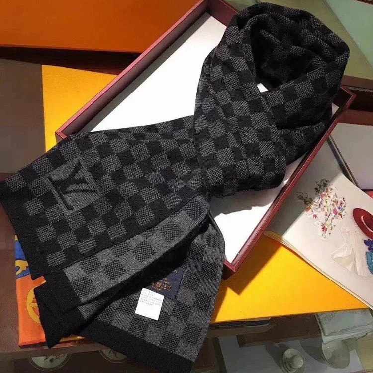 Autumn and winter fashionable and versatile light luxury scarf 01 (no after-sales service for more than 7 days)