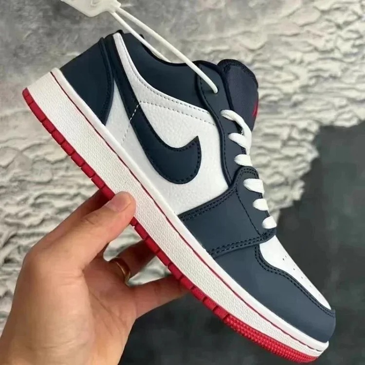 Youth Fashion Shoes ()