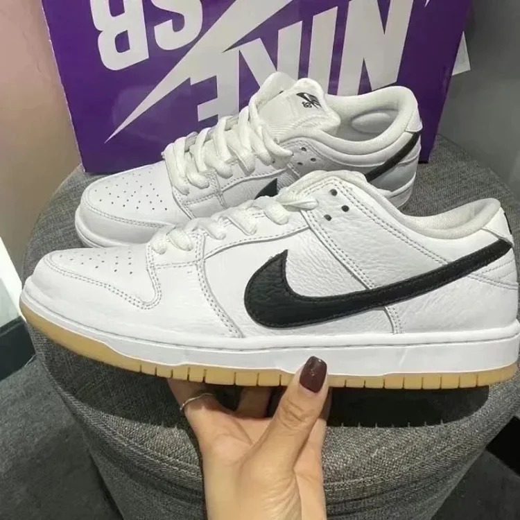 Youth Fashion Shoes ()
