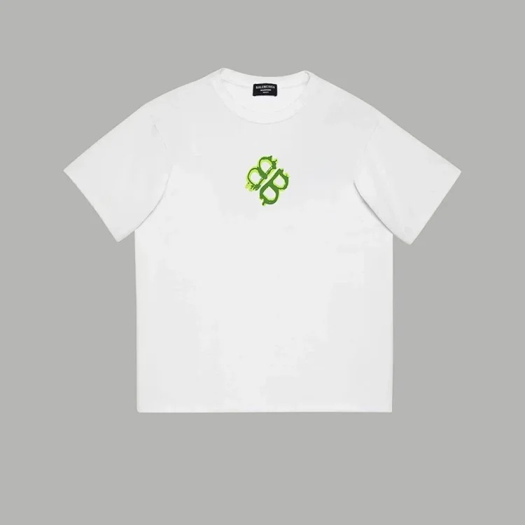 Spring and summer comfortable, simple and versatile short-sleeved DD