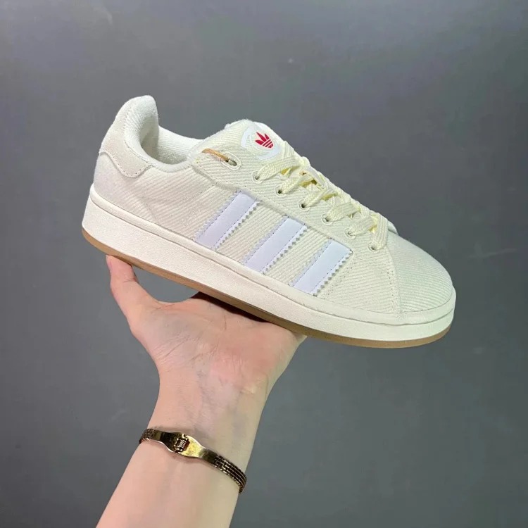 Casual Classic Vintage Sneakers HQ8708 1013