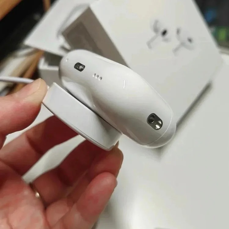 A&P new fashionable and trendy headphones