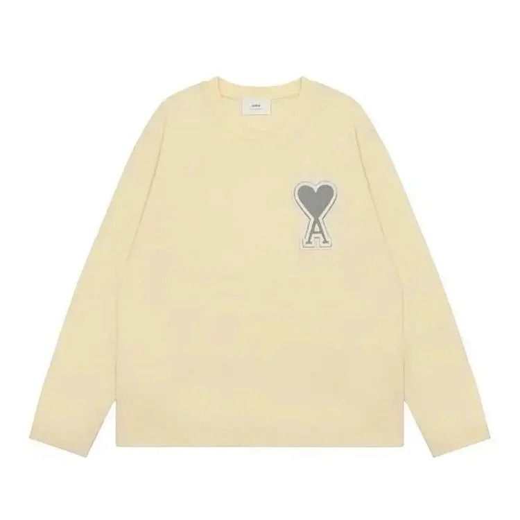 A fashionable sweatshirt