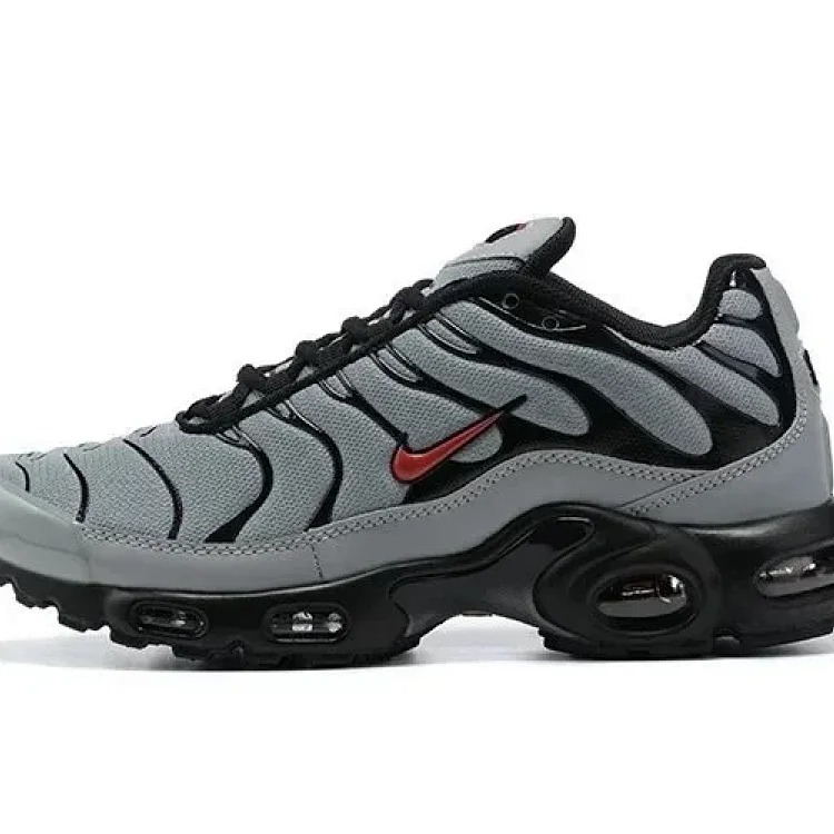 Max Plus TN Sneakers