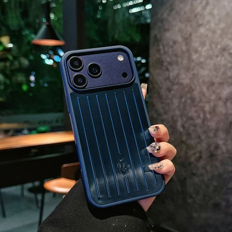 Aluminum alloy Apple 17 Pro Max suitcase-style full-coverage phone case for i Phone 15/14/13 (black