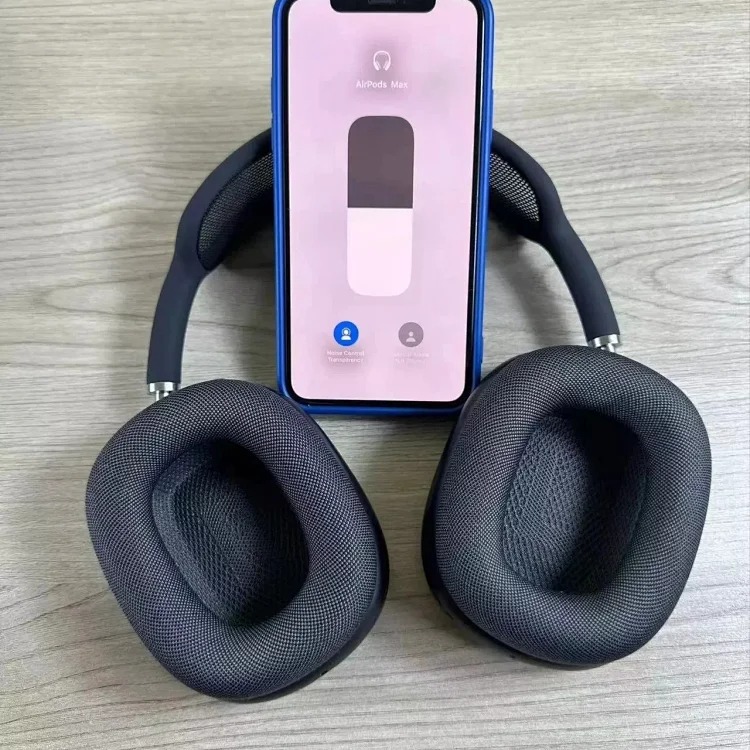 A-Max (Black) with noise reduction