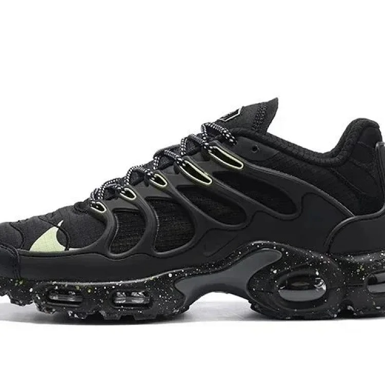 Max Terrascape Plus Casual Sneakers