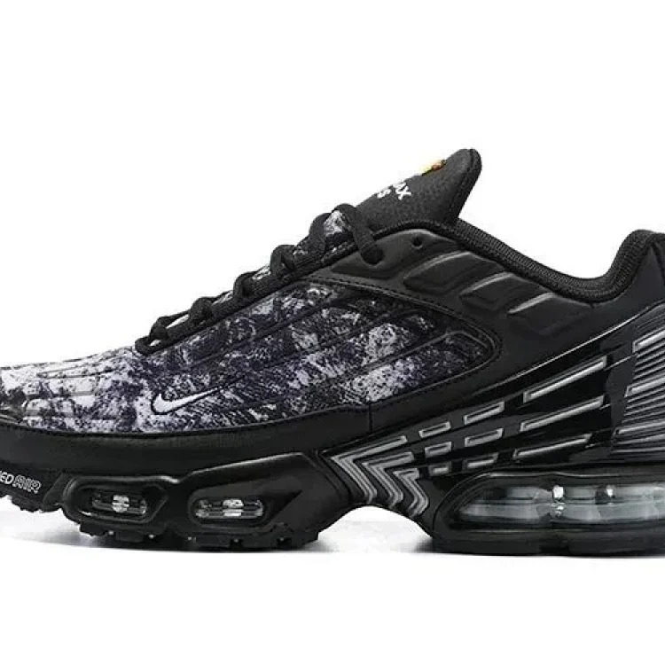 Max Plus 3 Casual Sneakers