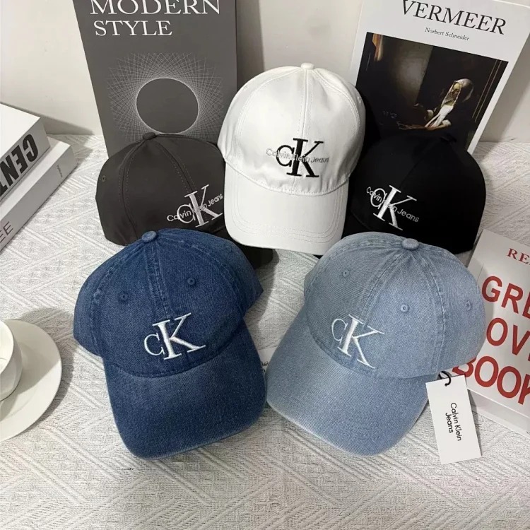 CK hat JENNIE's same baseball cap for men and women, face-showing small embroidered letters, soft to