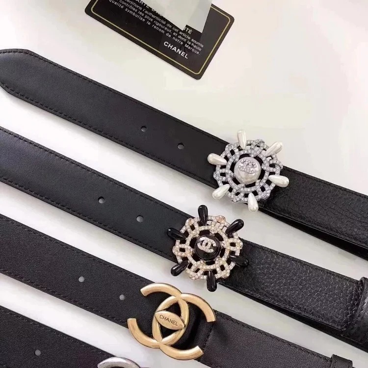 Original counter version comes with packaging leather diamond buckle belt, full leather belt, women'