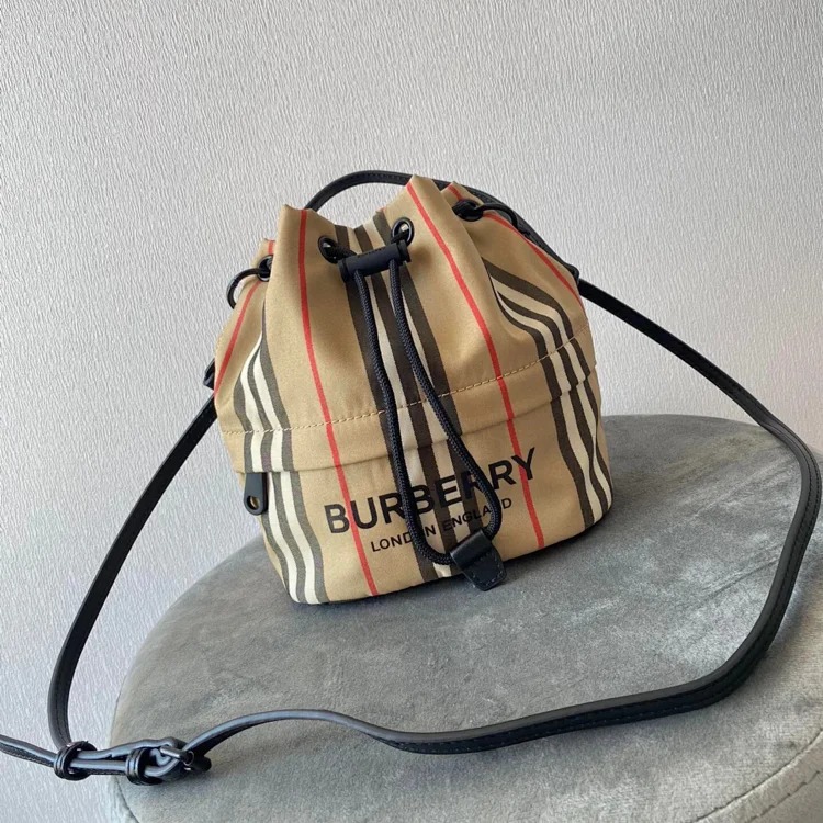 Burberry Storage Classic Plaid Canvas Bucket Bag Drawstring Bag Shoulder Crossbody Handbag Women's B