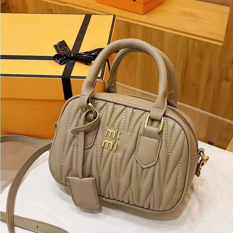 miu Miu Miu retro bowling crossbody bag lambskin Boston fashion shoulder bag portable genuine leather bag trendy women's bag