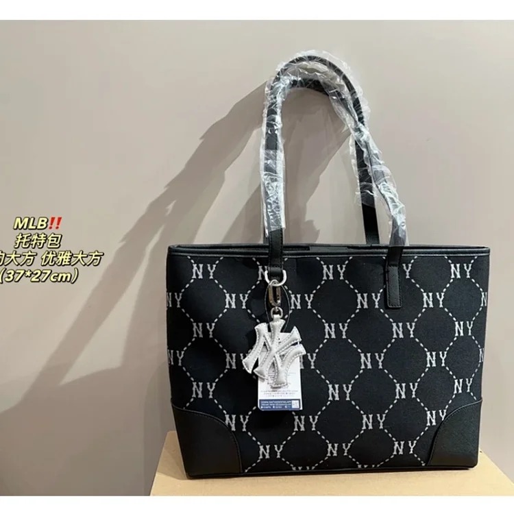 MLB canvas NY light luxury tote bag MLB fashion large-capacity commuter shoulder bag NY retro presbyopic shopping bag handbag