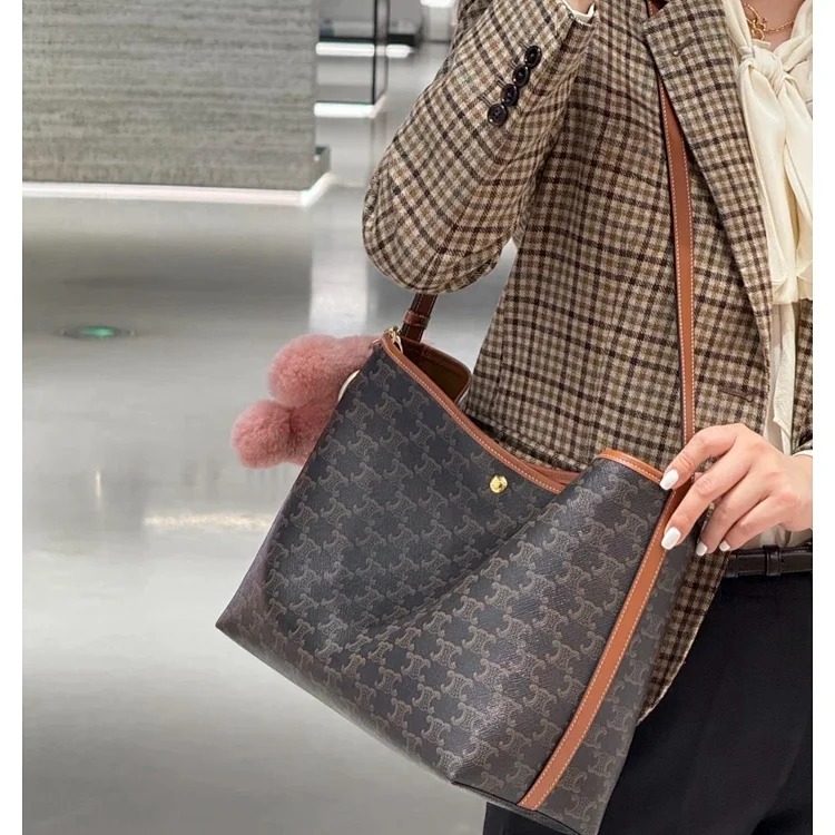 Ce mother-in-law bag~The price/performance ratio is incredible~! 25 Zuixin~! The large-capacity Pres