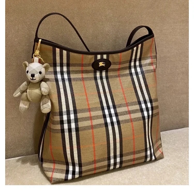 Burberry classic British plaid~hobo material~waterproof cotton and linen blended fabric crossbody ba