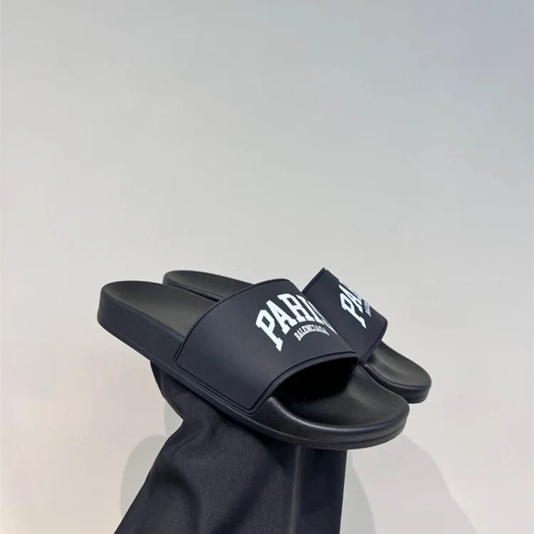 Balenciaga slippers couple style soft-soled beach sandals for outer wear