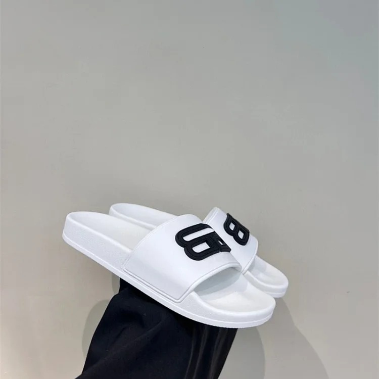 Balenciaga slippers couple style soft-soled beach sandals for outer wear