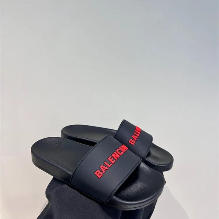 Balenciaga slippers couple style soft-soled beach sandals for outer wear