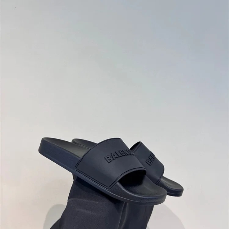 Balenciaga slippers couple style soft-soled beach sandals for outer wear