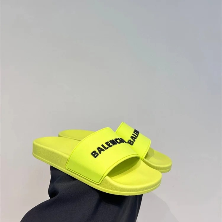 Balenciaga slippers couple style soft-soled beach sandals for outer wear
