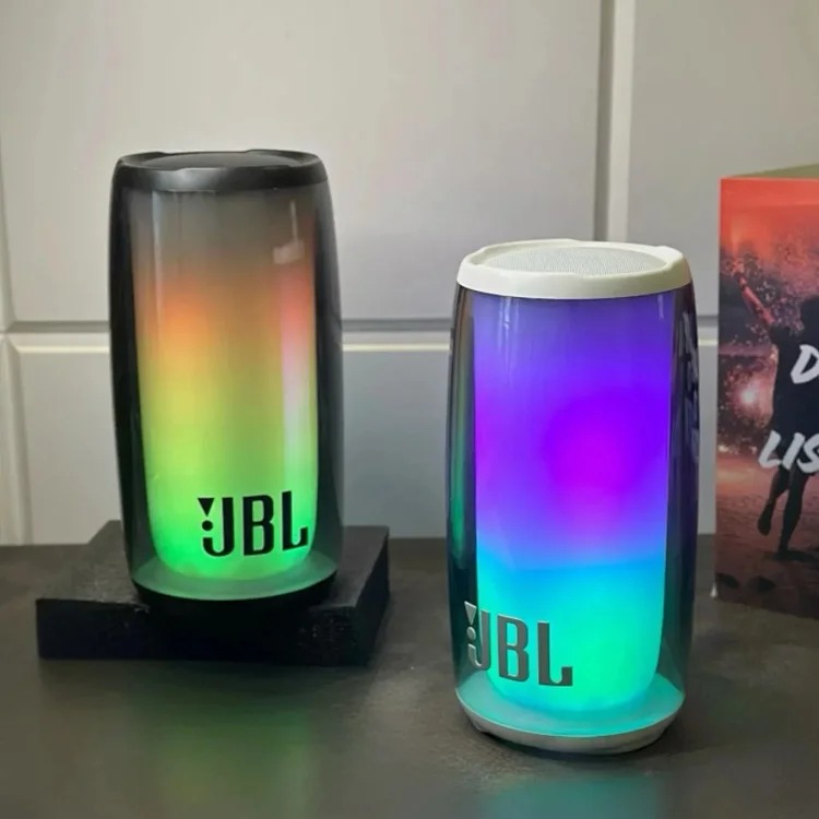 TOP D-1 is a portable, compact and high-quality speaker with good looks and high quality