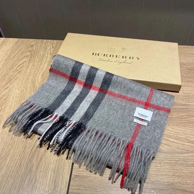 Versatile Classic Scarf 001