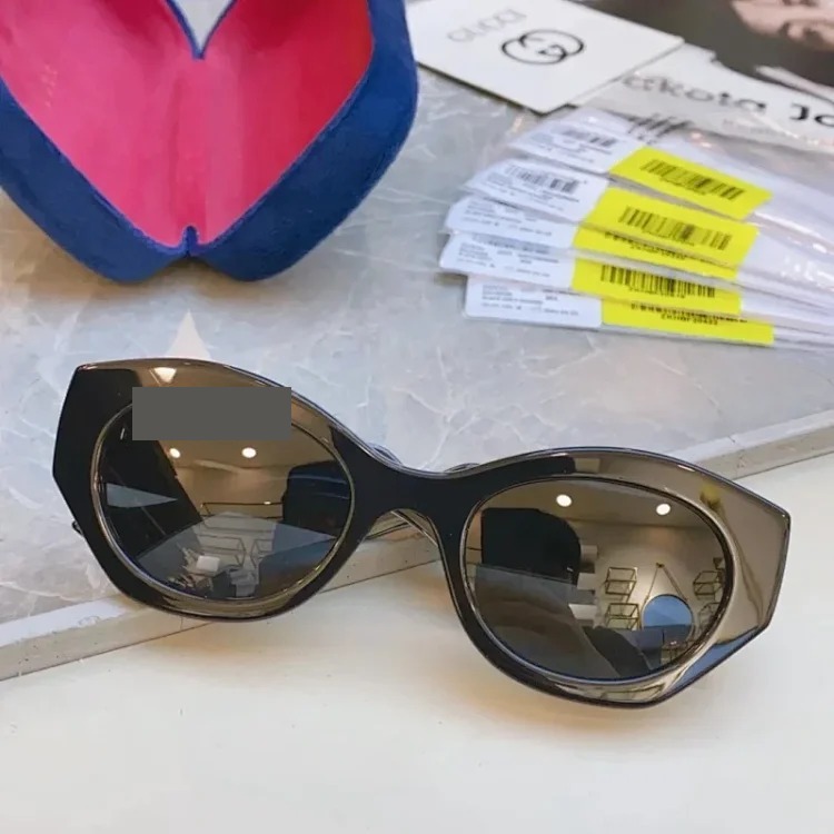 M Glasses