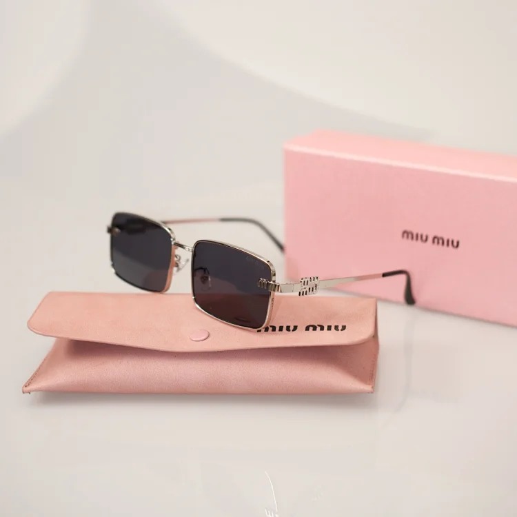 M Glasses
