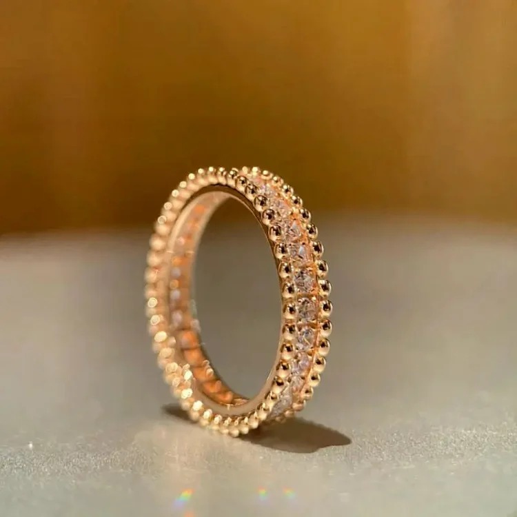 Versatile Classic Gold Ring