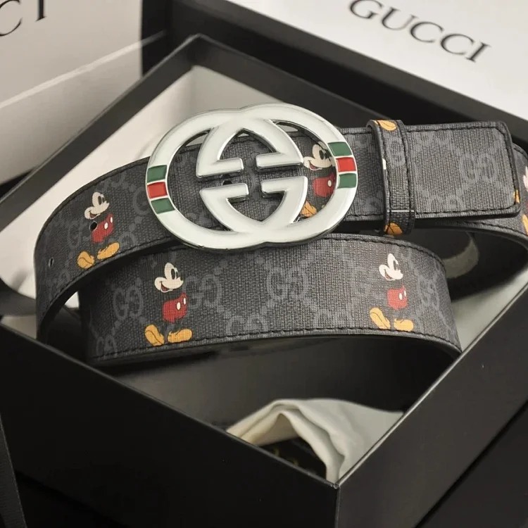 Fashionable and versatile belt 021