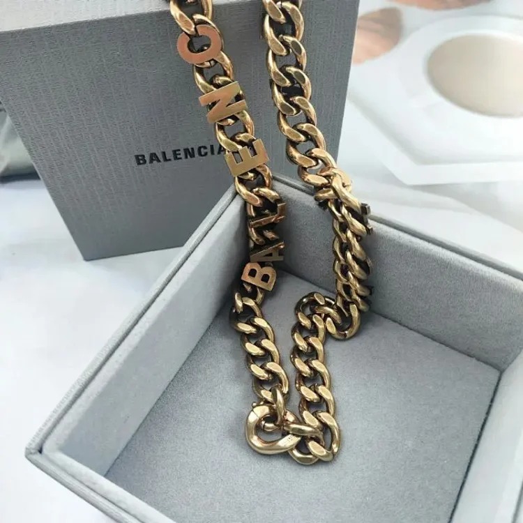 Internet celebrity Paris style heavy industry old Cuban chain street style versatile retro necklace boyfriend style weight necklace
