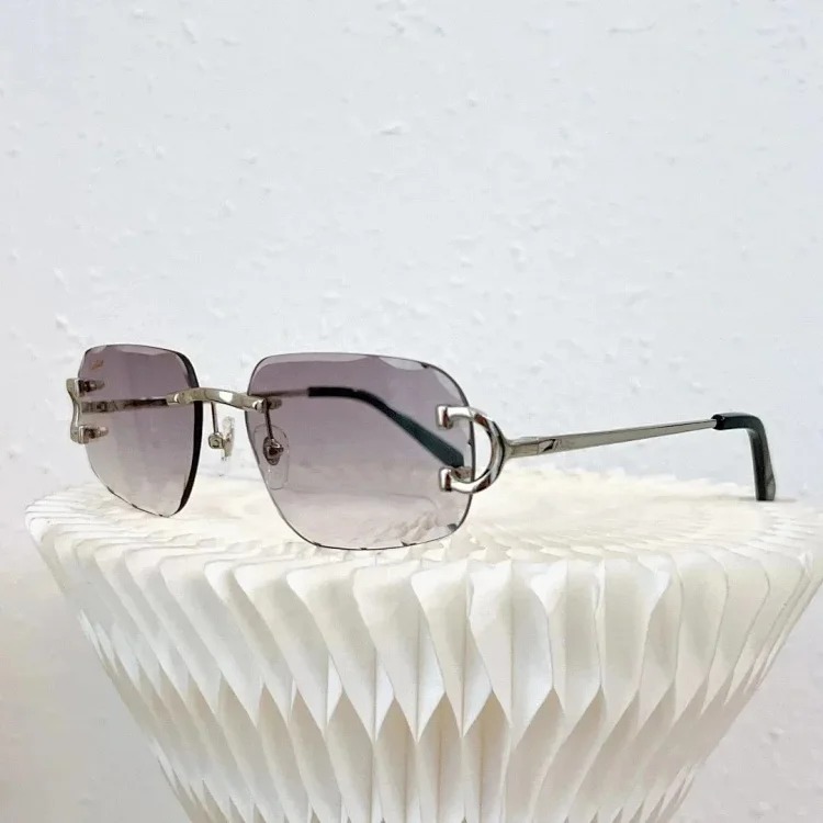 chat Fashionable and versatile anti-UV sunglasses